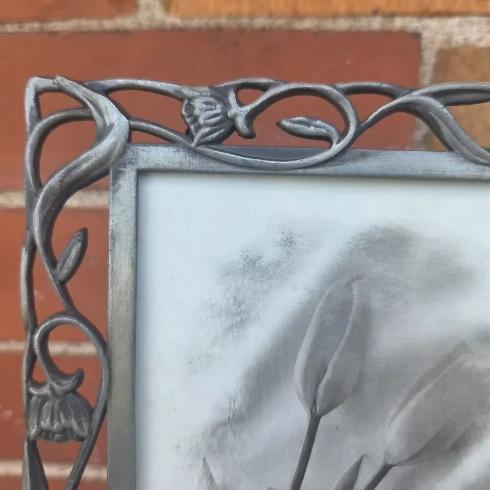 Set of 4 Essential Decor Metal Floral Vine 4x6 Picture Frames Pewter Tone